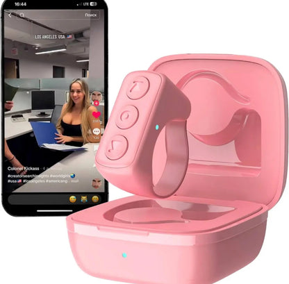 Hands free scrolling ring